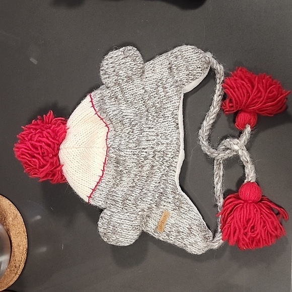 Winter hats including a free soft fluffy stuffed bear. - Picture 4 of 10